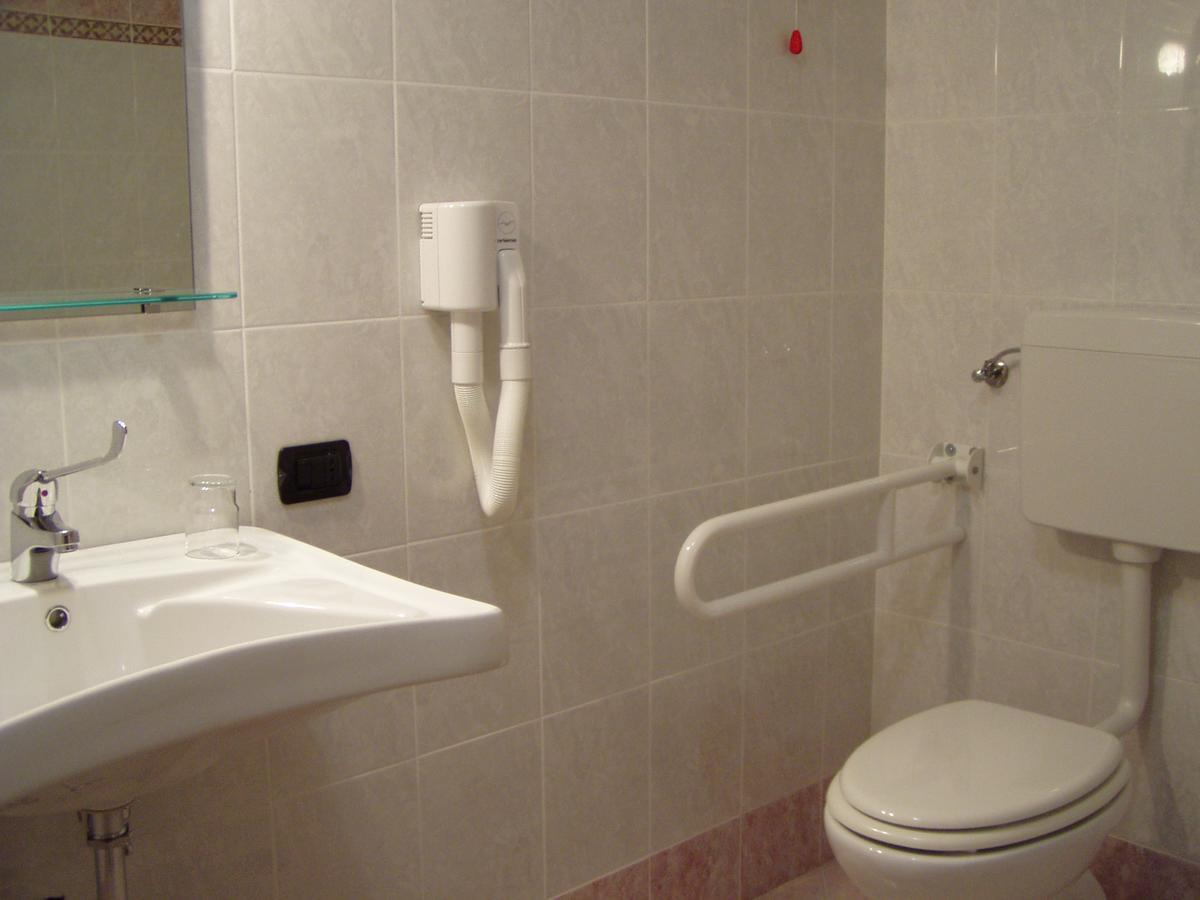 סן ניקולה ארצ'לה Hotel San Giorgio מראה חיצוני תמונה